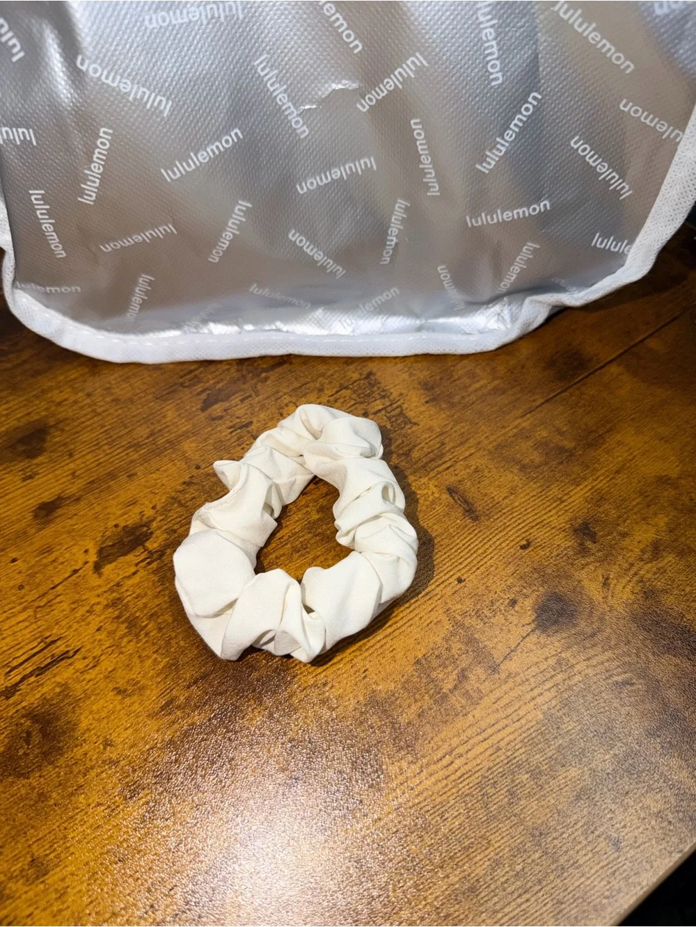 Lululemon scrunchie in White Opal